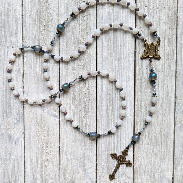 Crackled white Agate, Druzy Agate & Iridescent Glass - 5 decade Rosary
