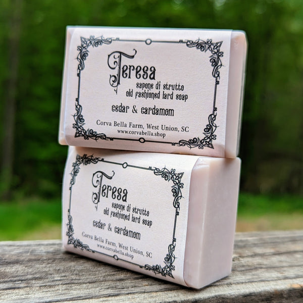 TERESA (*) cold process lard soap - Cedar & Cardamom